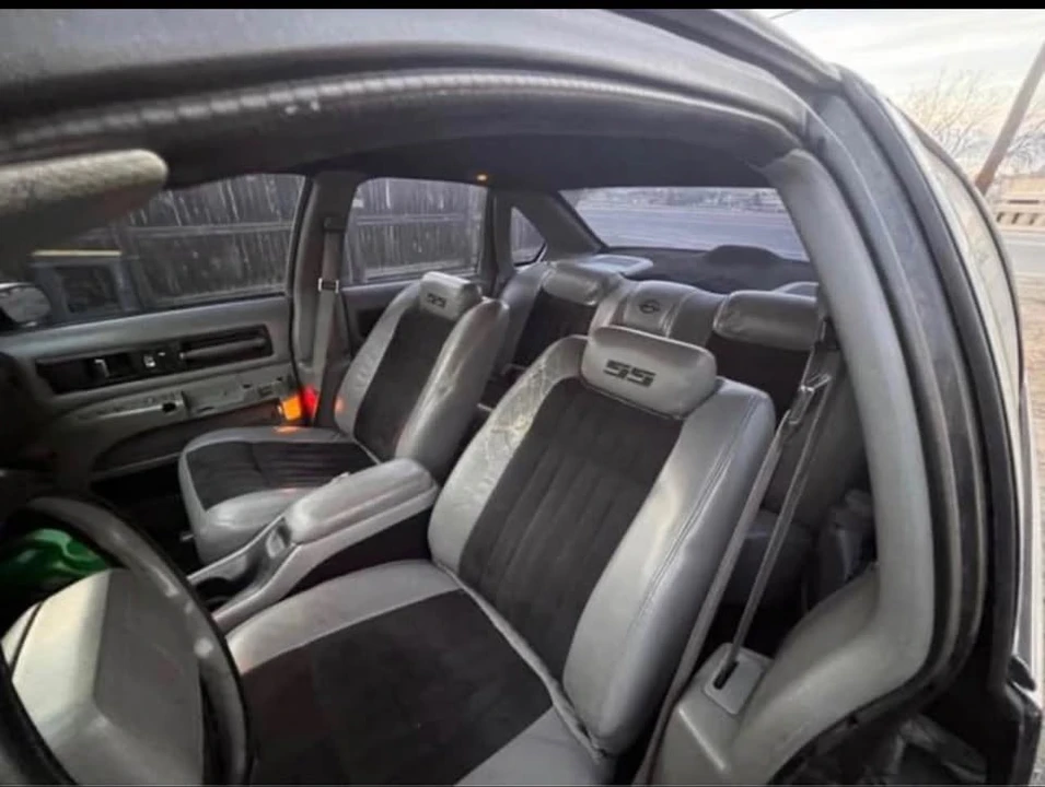 1994 Chevrolet Impala 7th Gen - Image 13 of 14