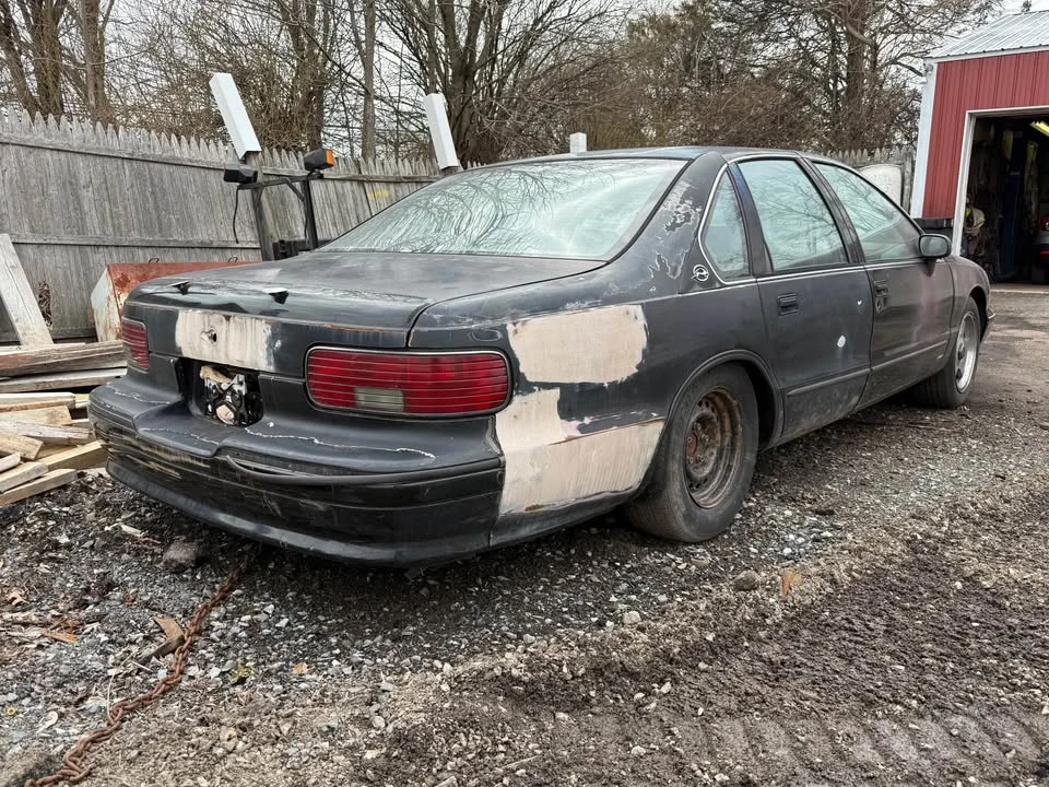 1994 Chevrolet Impala 7th Gen - Image 3 of 8