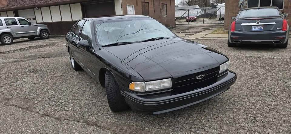 1994 Chevrolet Impala 7th Gen - Image 2 of 10