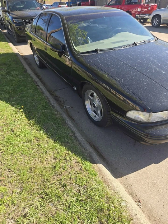 1994 Chevrolet Impala 7th Gen - Image 2 of 4