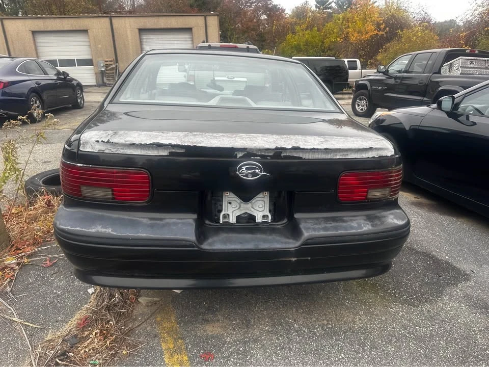 1994 Chevrolet Impala 7th Gen - Image 3 of 7