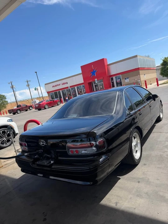 1994 Chevrolet Impala 7th Gen - Image 2 of 5