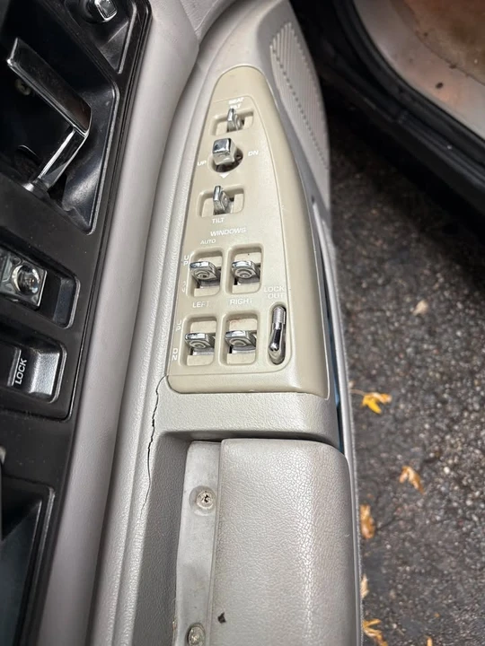 1994 Chevrolet Impala 7th Gen - Image 4 of 16