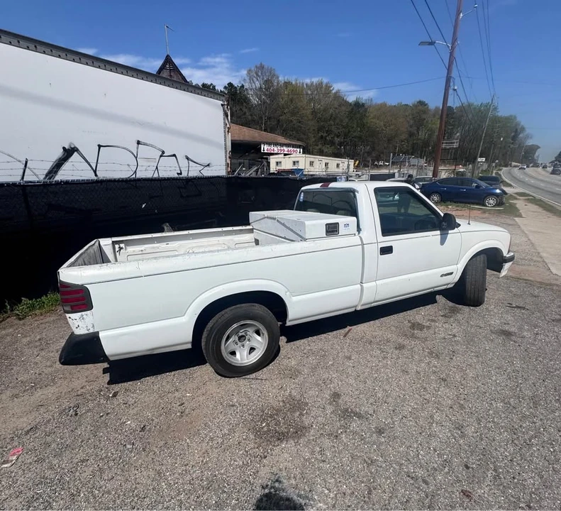 1994 Chevrolet S-10 - Image 2 of 12