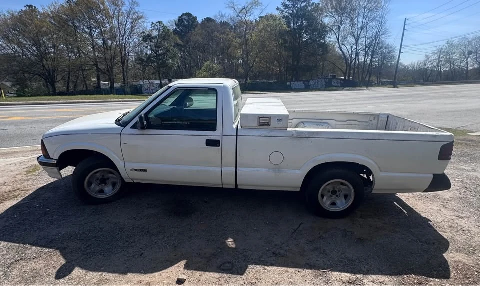 1994 Chevrolet S-10 - Image 4 of 12