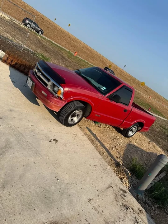 1994 Chevrolet S-10 - Image 9 of 13