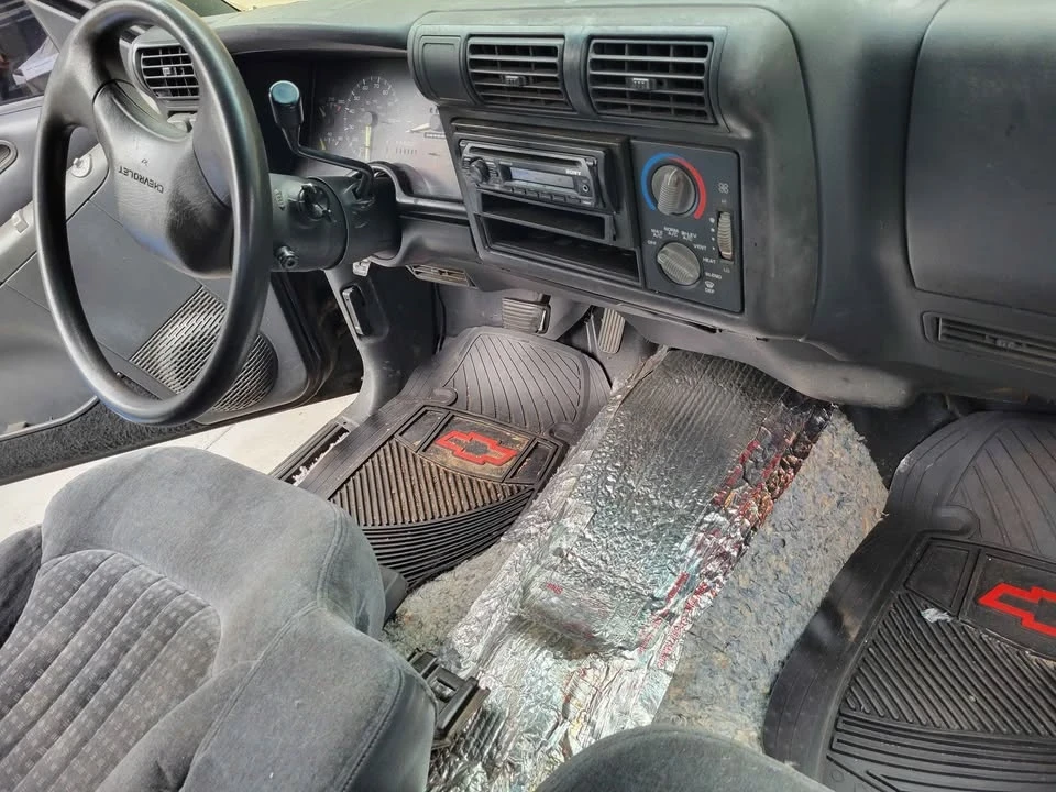 1994 Chevrolet S-10 - Image 11 of 14