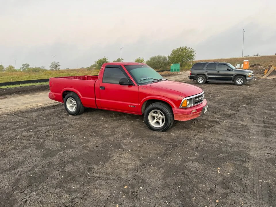 1994 Chevrolet S-10 - Image 2 of 5