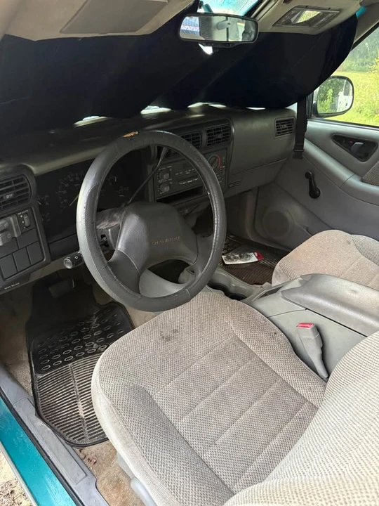 1994 Chevrolet S-10 - Image 6 of 10