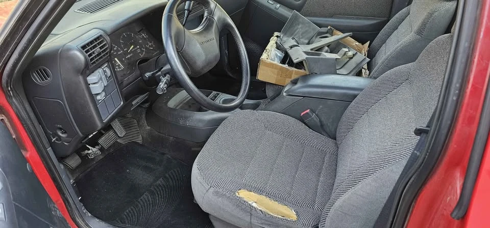 1994 Chevrolet S-10 - Image 6 of 8