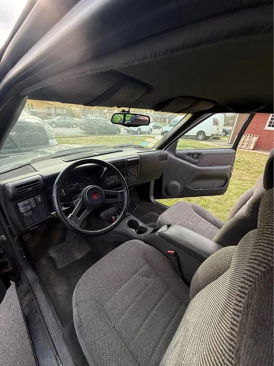 1994 Chevrolet S-10 - Image 3 of 4