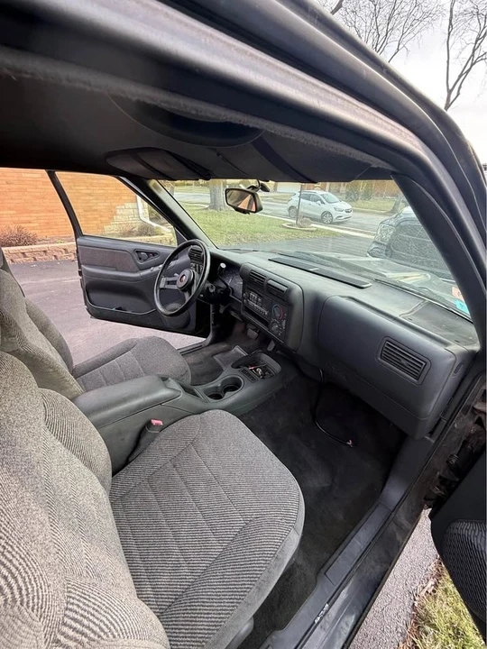 1994 Chevrolet S-10 - Image 4 of 4