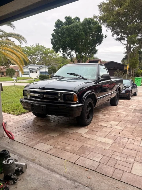 1994 Chevrolet S-10 - Image 2 of 9