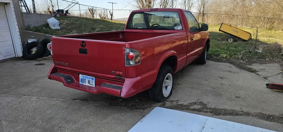 1994 Chevrolet S-10 - Image 3 of 19