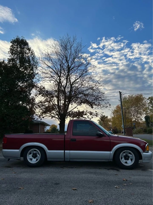 1994 Chevrolet S-10 - Image 2 of 10