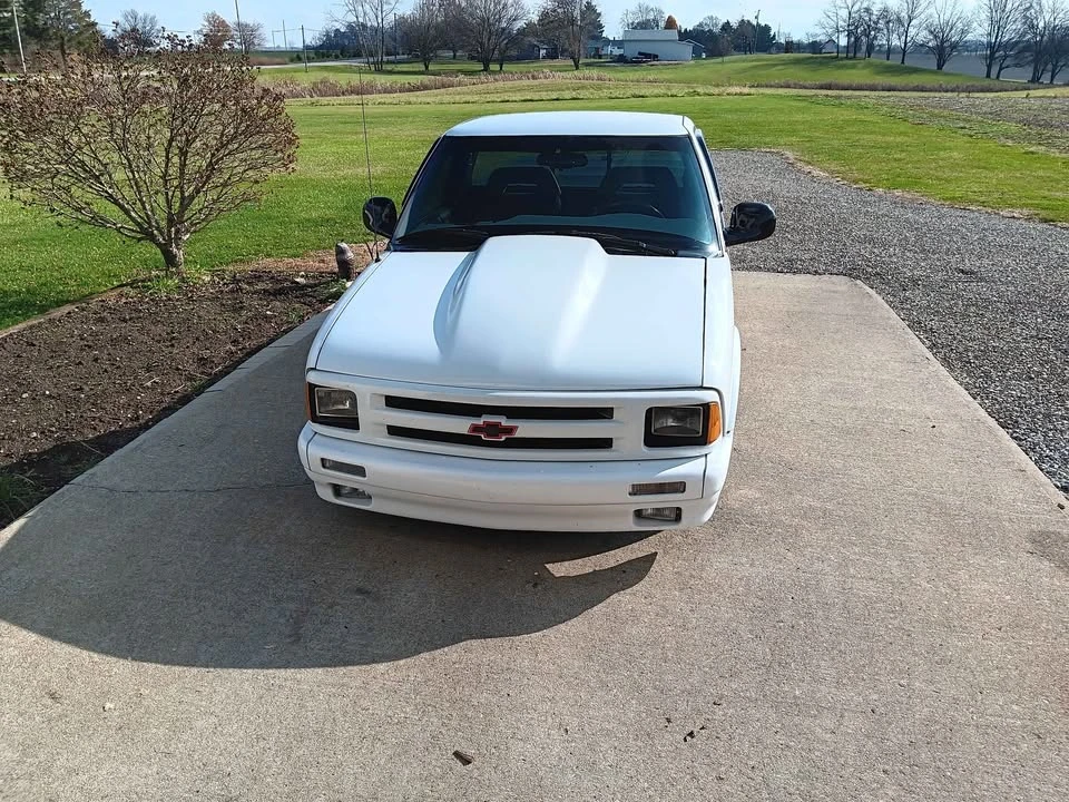1994 Chevrolet S-10 - Image 4 of 9