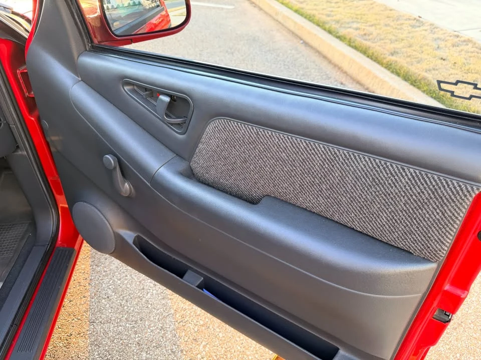 1994 Chevrolet S-10 - Image 14 of 17