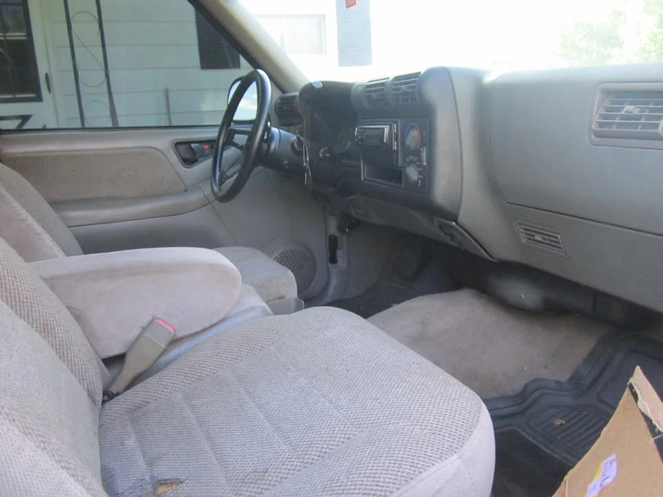 1994 Chevrolet S-10 - Image 5 of 5