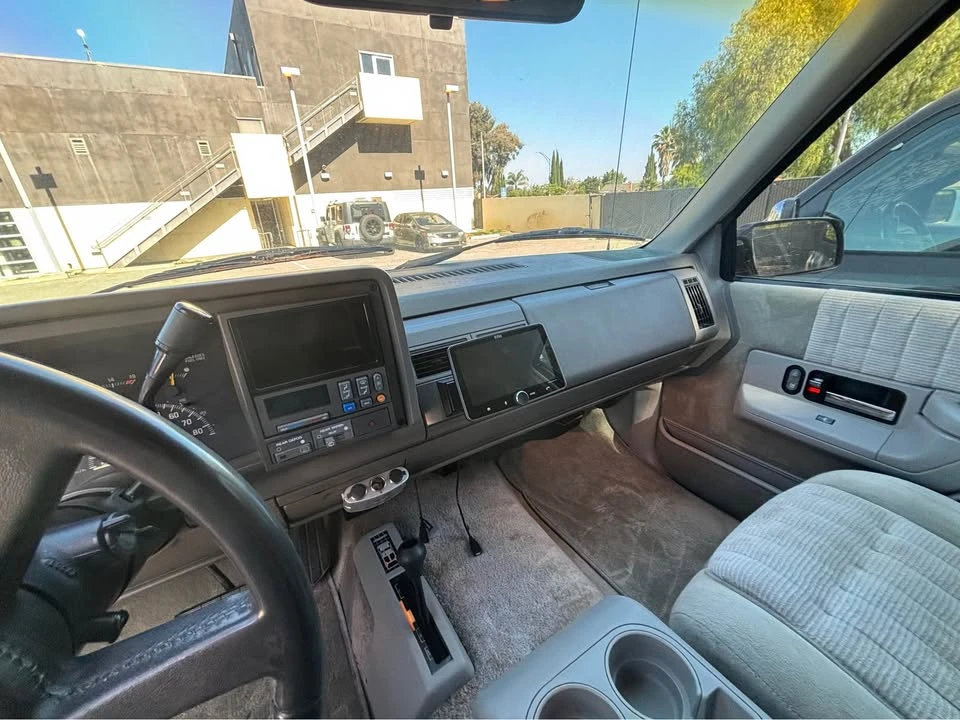 1994 Chevrolet K5 Blazer 3rd Gen - Image 7 of 9