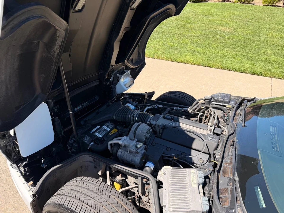 1994 Chevrolet Corvette C4 - Image 13 of 15