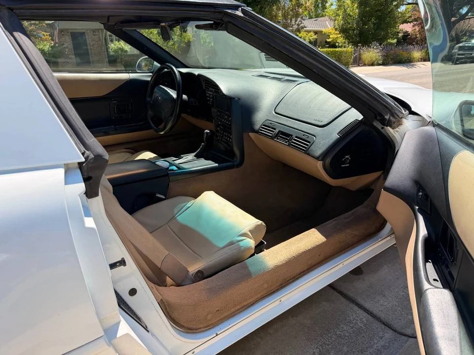 1994 Chevrolet Corvette C4 - Image 11 of 15