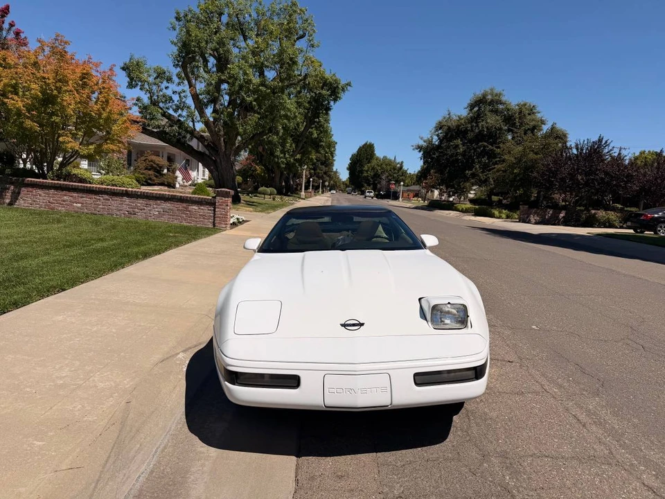 1994 Chevrolet Corvette C4 - Image 2 of 15