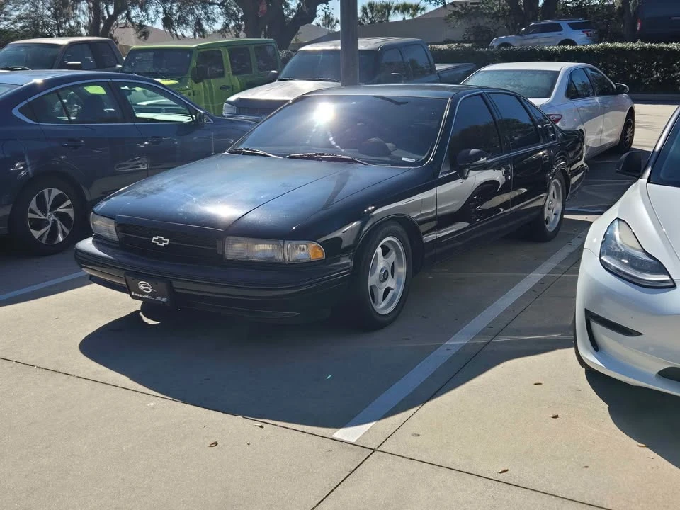1994 Chevrolet Impala 7th Gen - Image 3 of 7