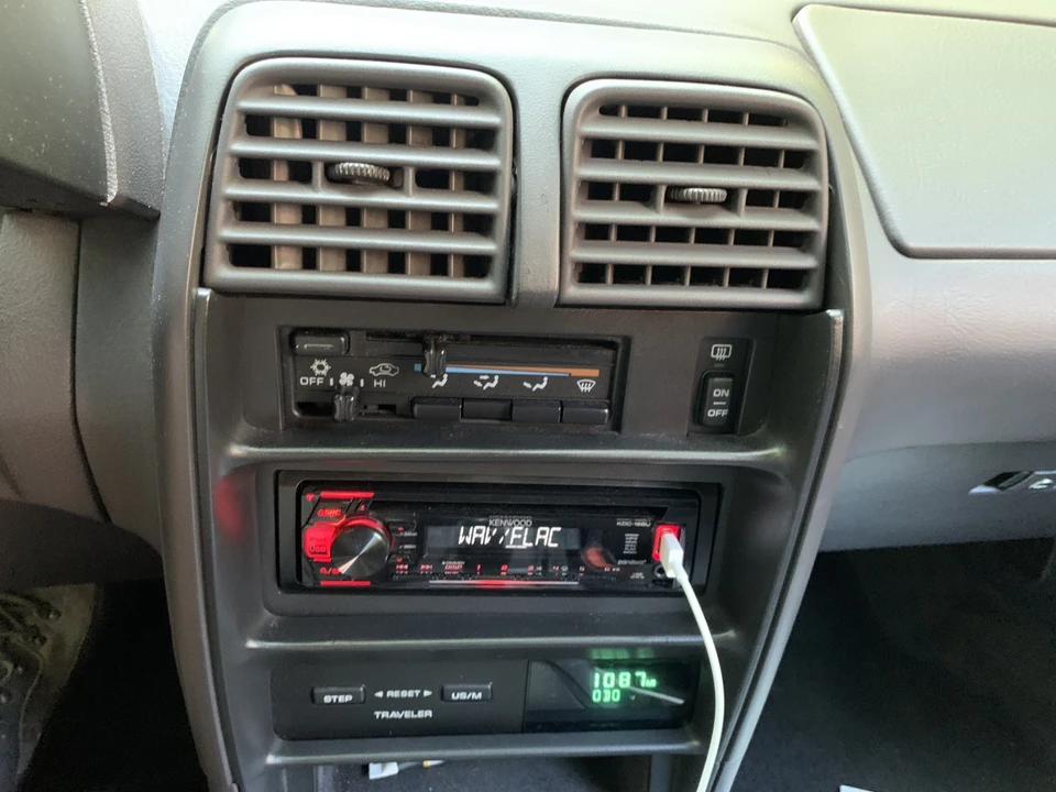 1994 Chrysler LeBaron - Image 2 of 31