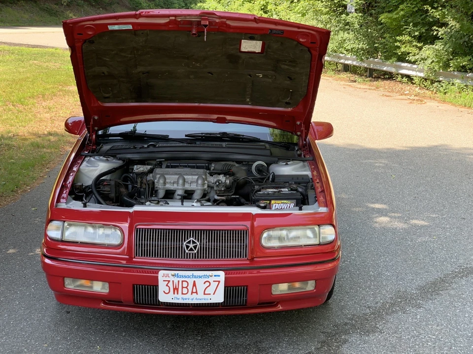 1994 Chrysler LeBaron - Image 19 of 31