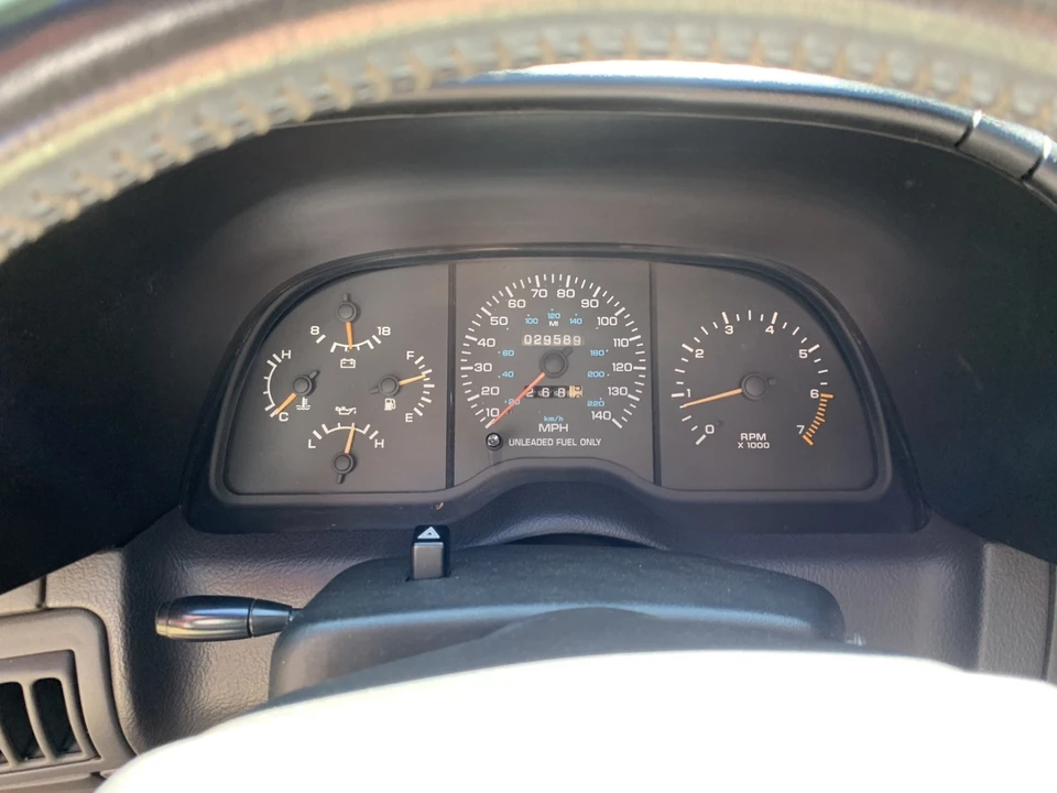 1994 Chrysler LeBaron - Image 6 of 31