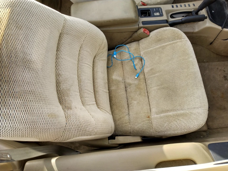 1994 Chrysler LeBaron - Image 5 of 26
