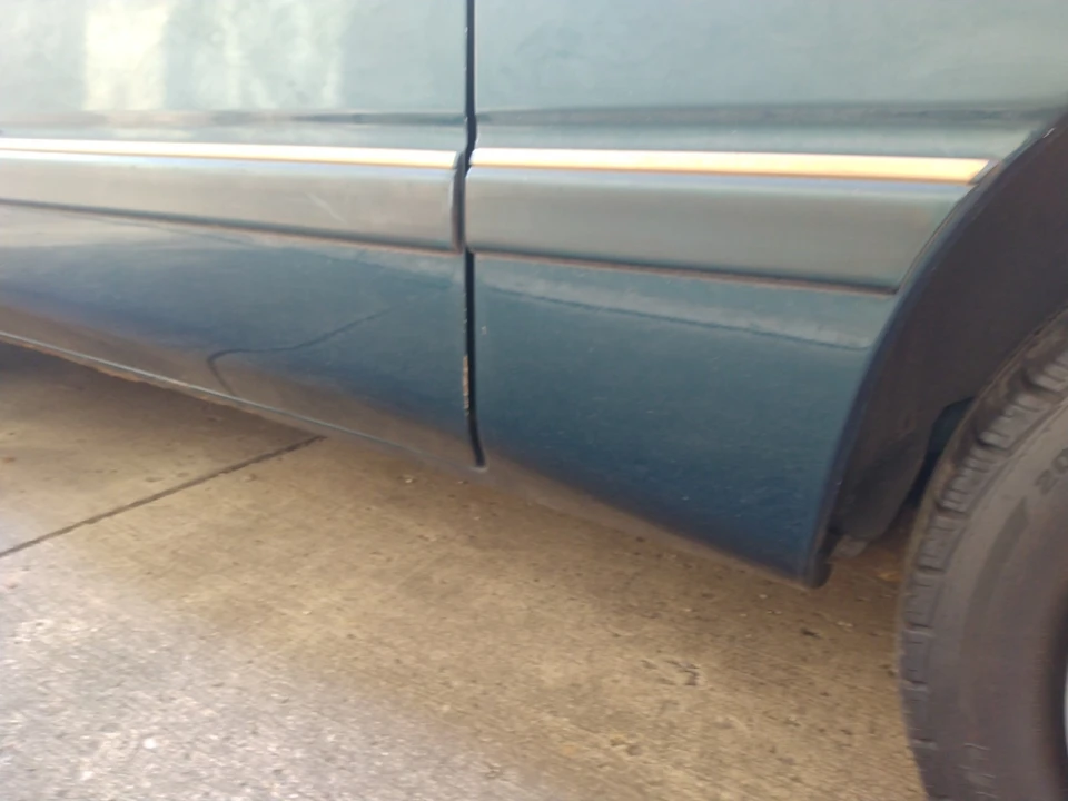 1994 Chrysler LeBaron - Image 21 of 26