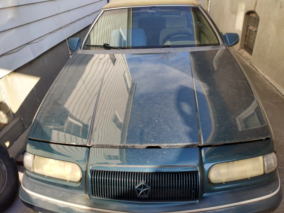 1994 Chrysler LeBaron - Image 18 of 26