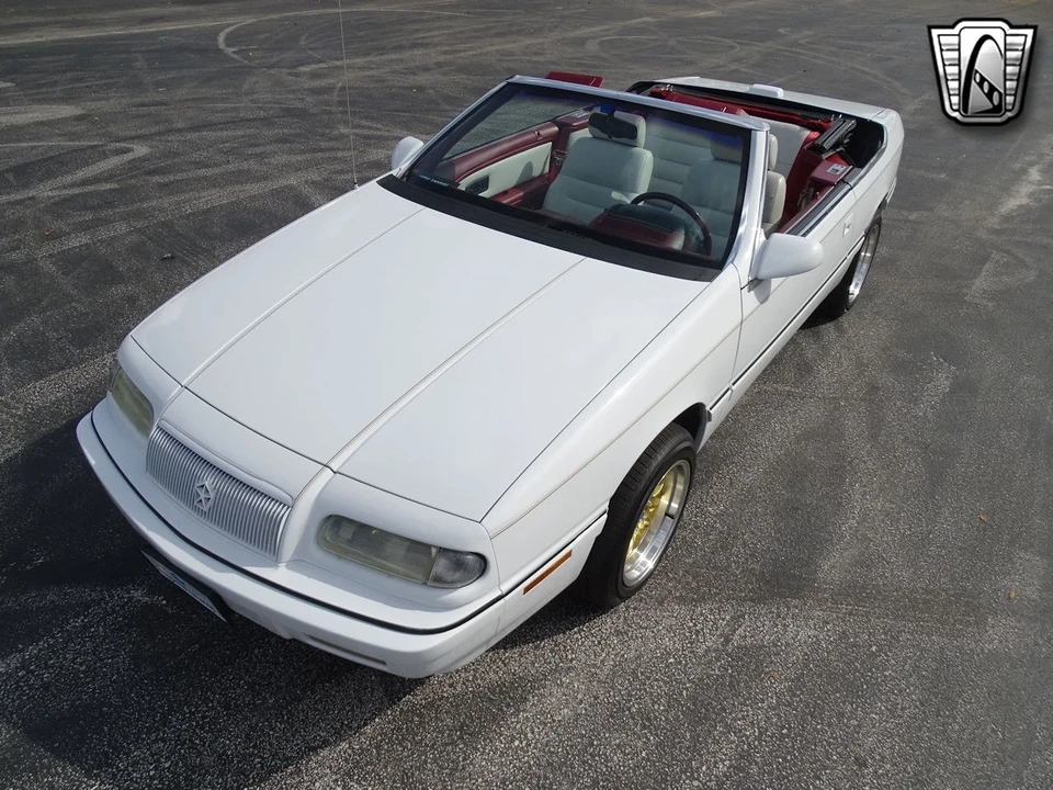 1994 Chrysler LeBaron - Image 5 of 12