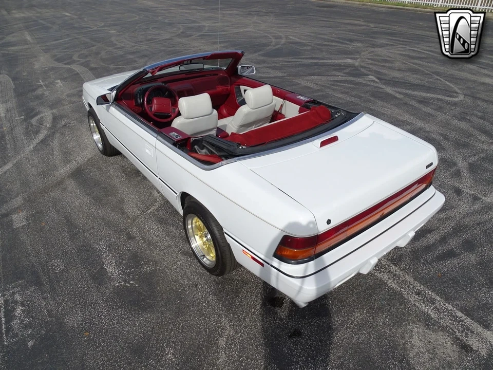 1994 Chrysler LeBaron - Image 8 of 12
