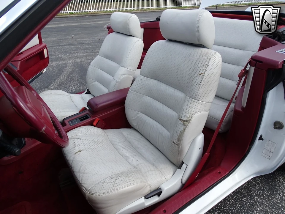 1994 Chrysler LeBaron - Image 16 of 21