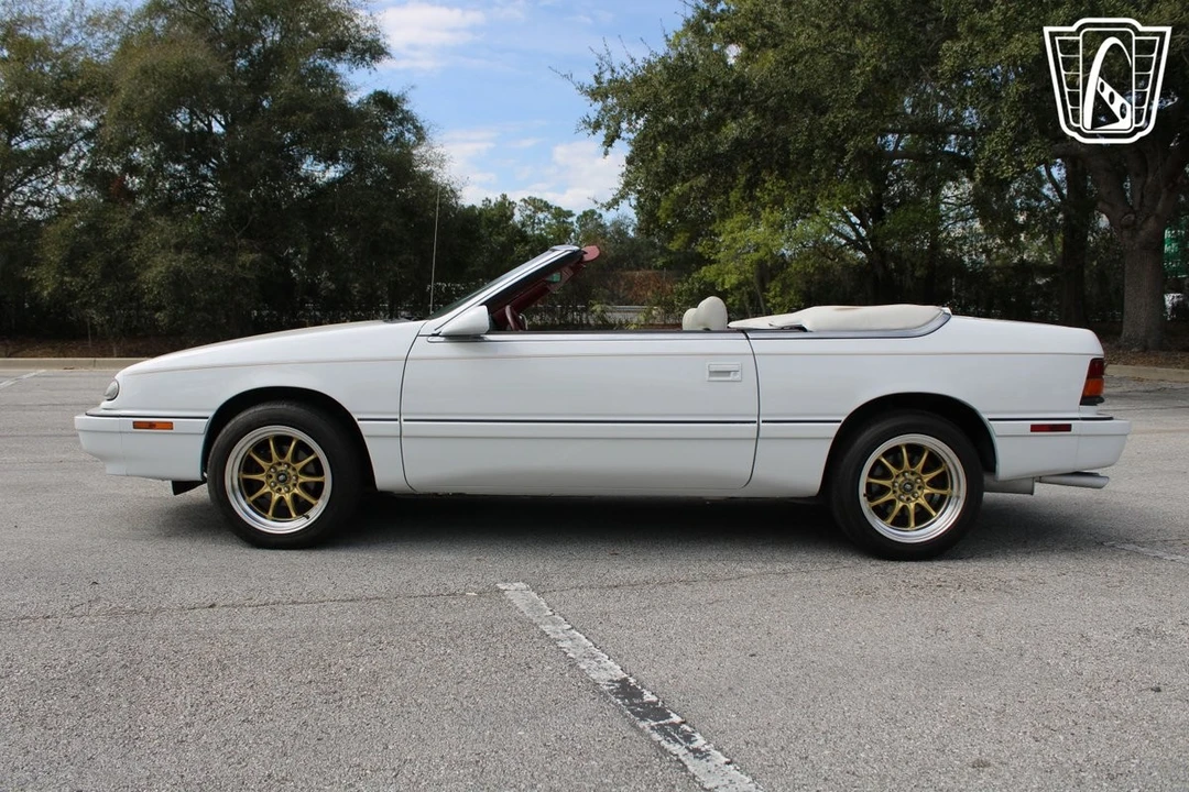 1994 Chrysler LeBaron - Image 18 of 21