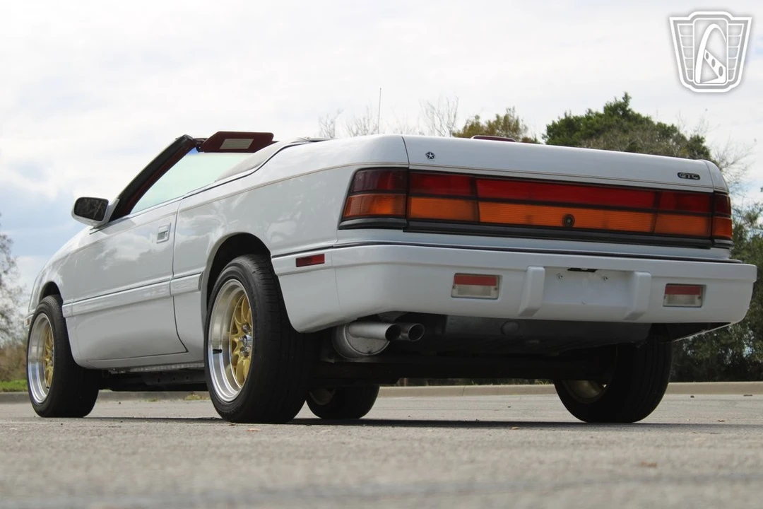 1994 Chrysler LeBaron - Image 6 of 21