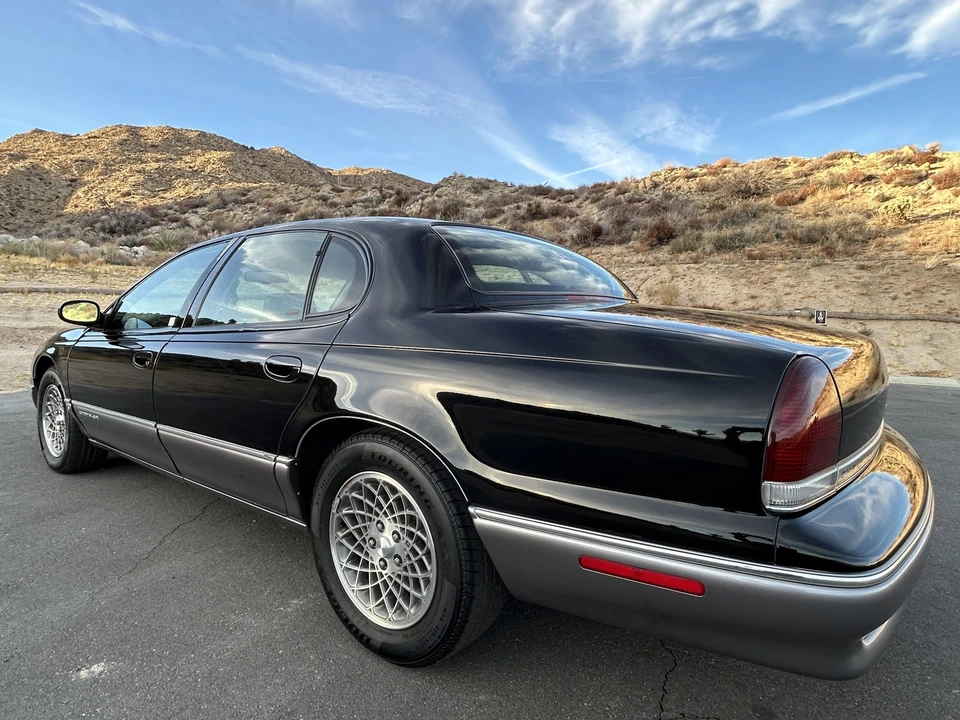 1994 Chrysler New Yorker - Image 24 of 31