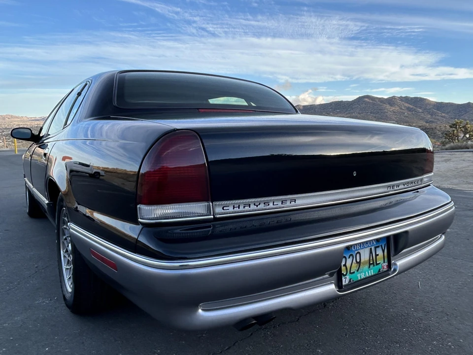 1994 Chrysler New Yorker - Image 31 of 31