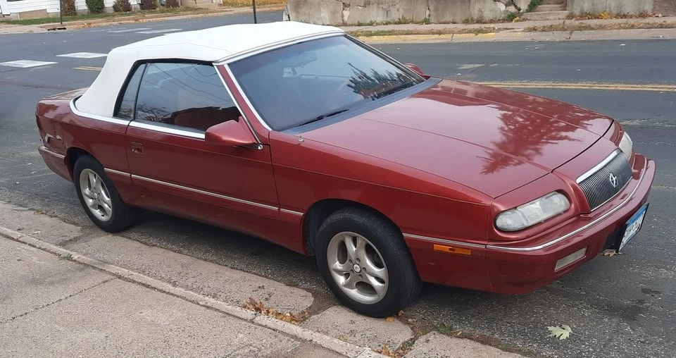 1994 Chrysler LeBaron - Image 2 of 5