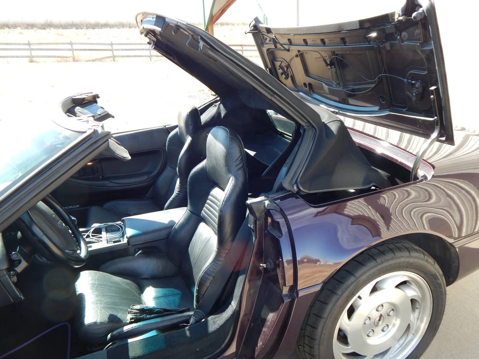1994 Chevrolet Corvette C4 - Image 11 of 17