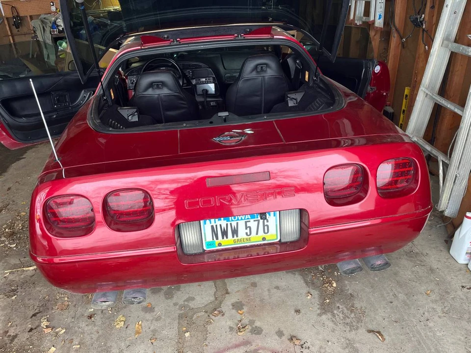 1994 Chevrolet Corvette C4 - Image 2 of 12