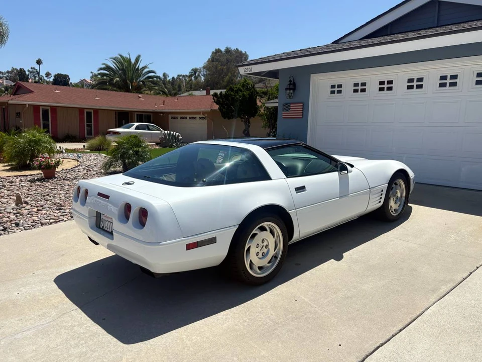1994 Chevrolet Corvette C4 - Image 4 of 9