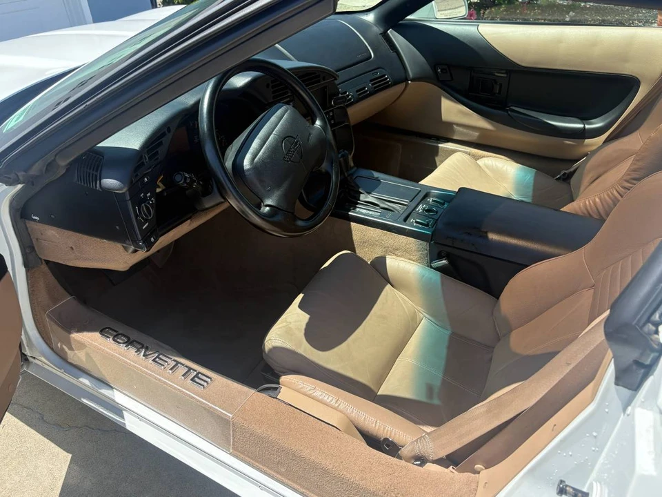 1994 Chevrolet Corvette C4 - Image 7 of 9
