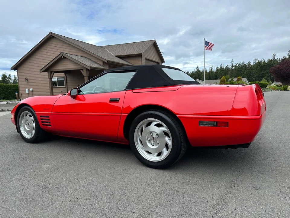 1994 Chevrolet Corvette C4 - Image 2 of 24
