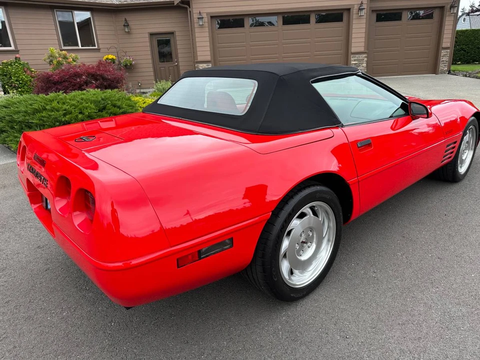 1994 Chevrolet Corvette C4 - Image 23 of 24