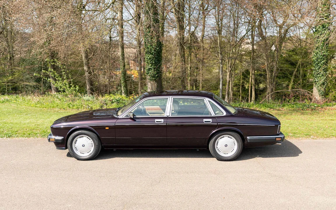 1994 Daimler - Image 14 of 31