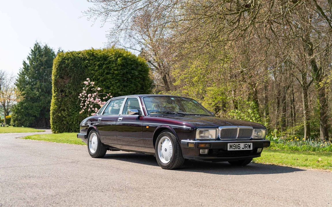 1994 Daimler - Image 10 of 31