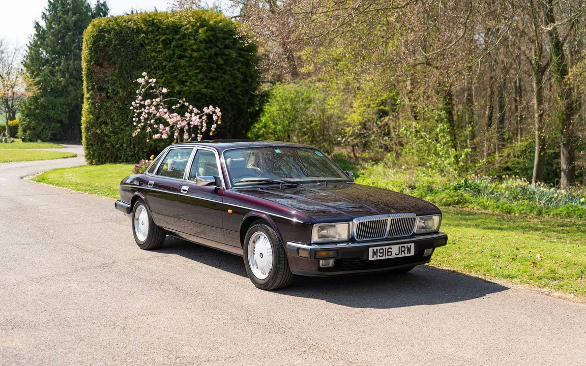 1994 Daimler - Image 3 of 31